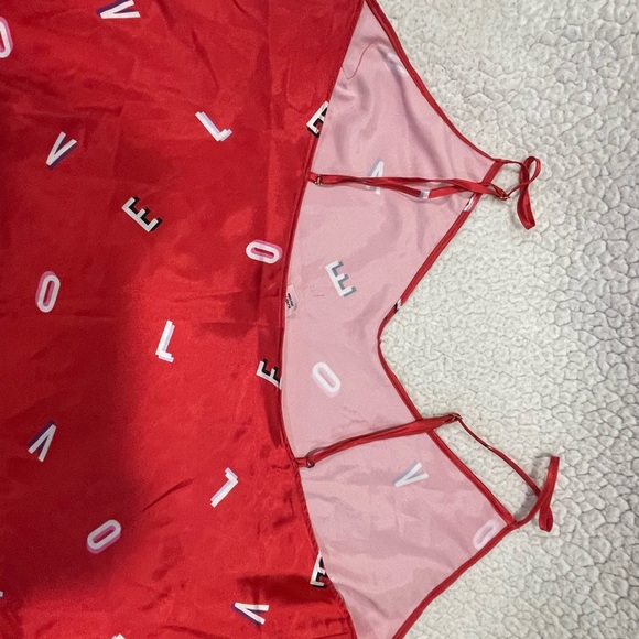 XL VICTORIA’S SECRET 2 PIECE SHORT SLEEVE & SHORTS & SPAGHETTI STRAP NWOT RED - Picture 3 of 8